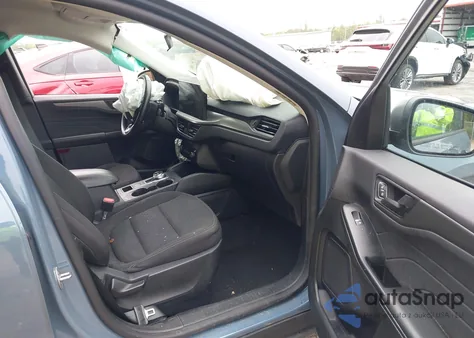 2024 Ford Escape Active z USA, uszkodzony, nr VIN 1FMCU0GNXRUB25317